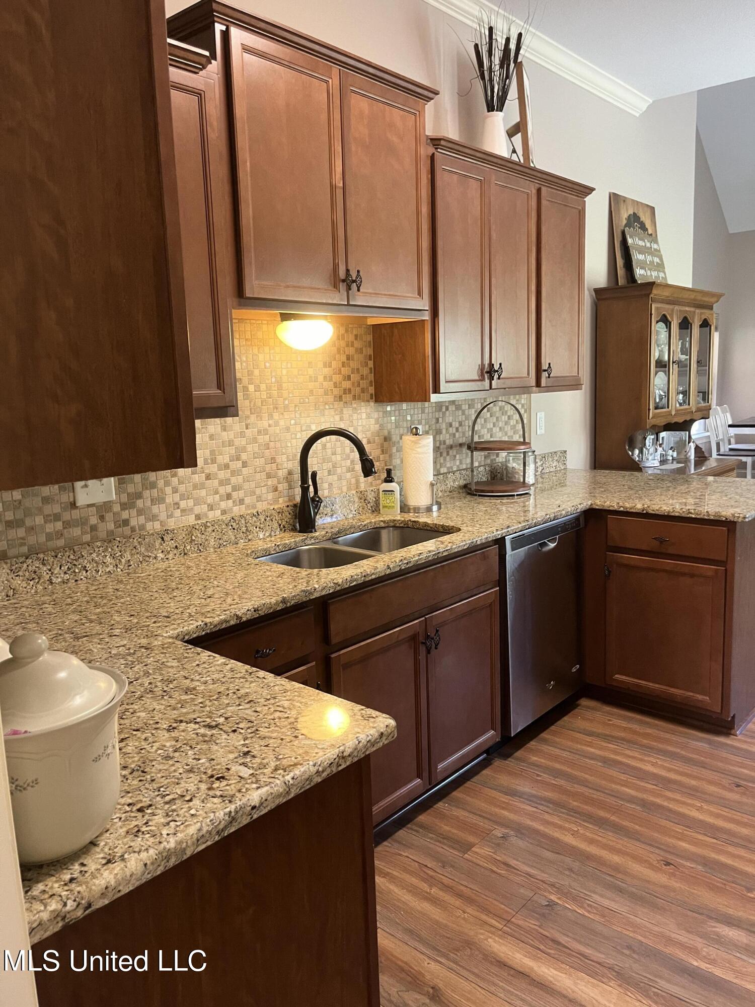 1716 Gwynn Road Nesbit, MS 38651 - Photo 15 of 59 Kitchen