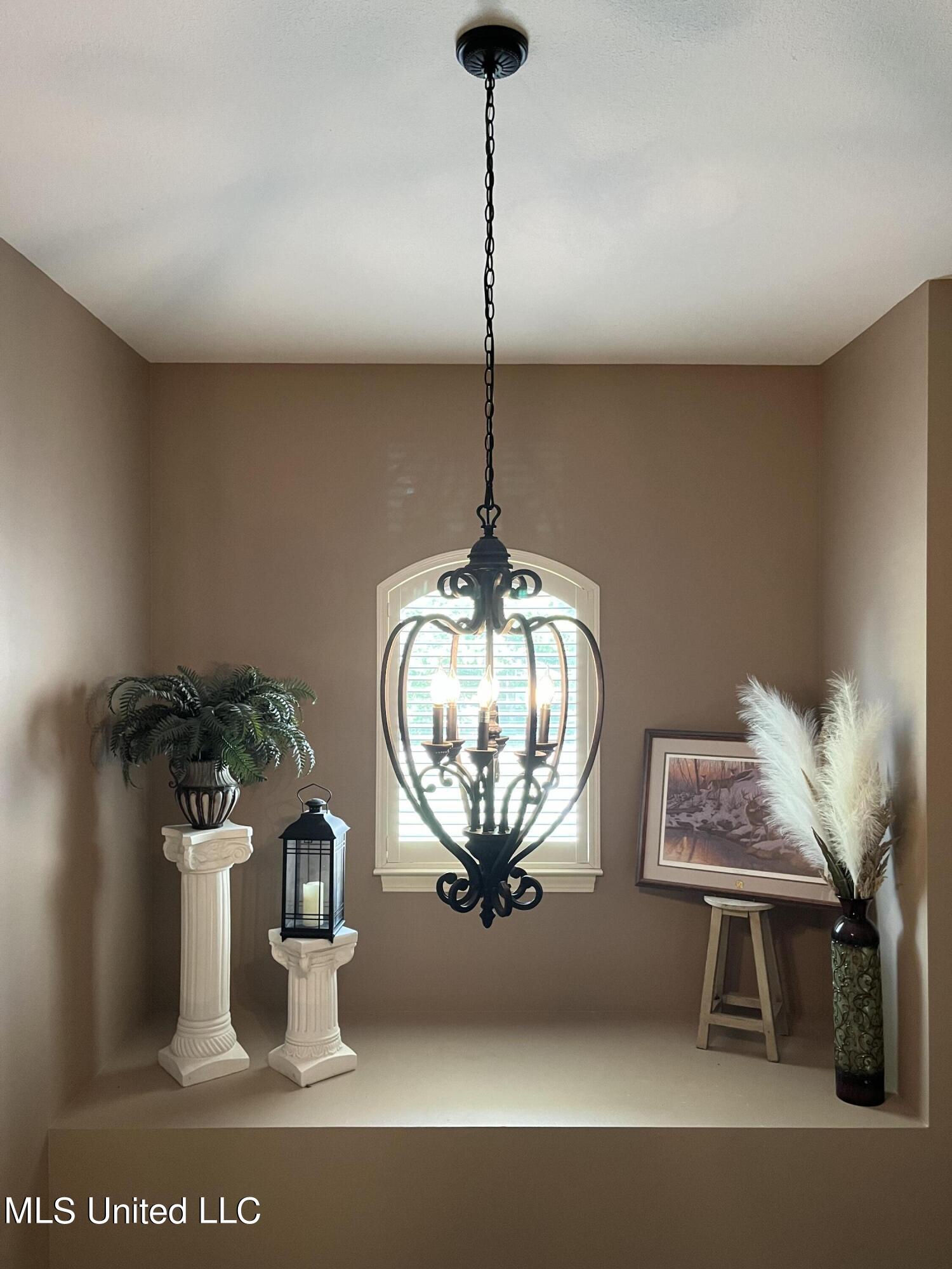 1716 Gwynn Road Nesbit, MS 38651 - Photo 28 of 59 Decorative Nook Above Front Door