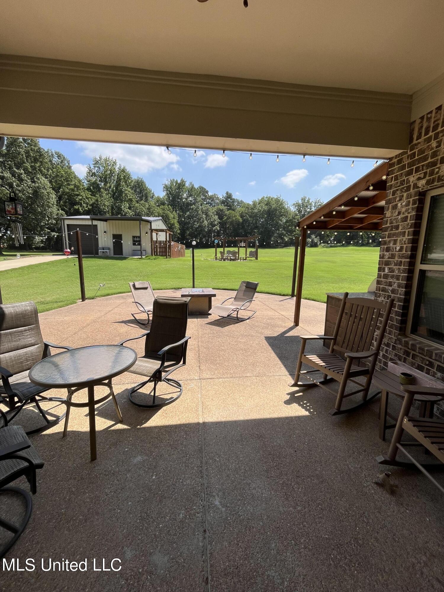 1716 Gwynn Road Nesbit, MS 38651 - Photo 6 of 59 Patio