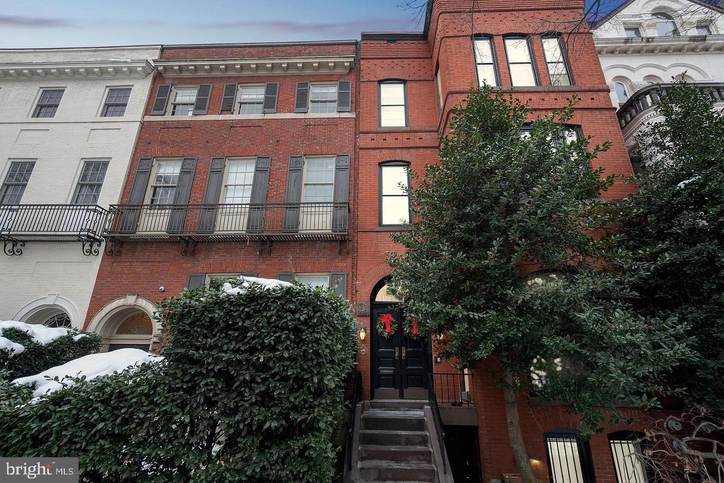 1740 R Street Northwest Washington, DC 20009 - Photo 2 of 10