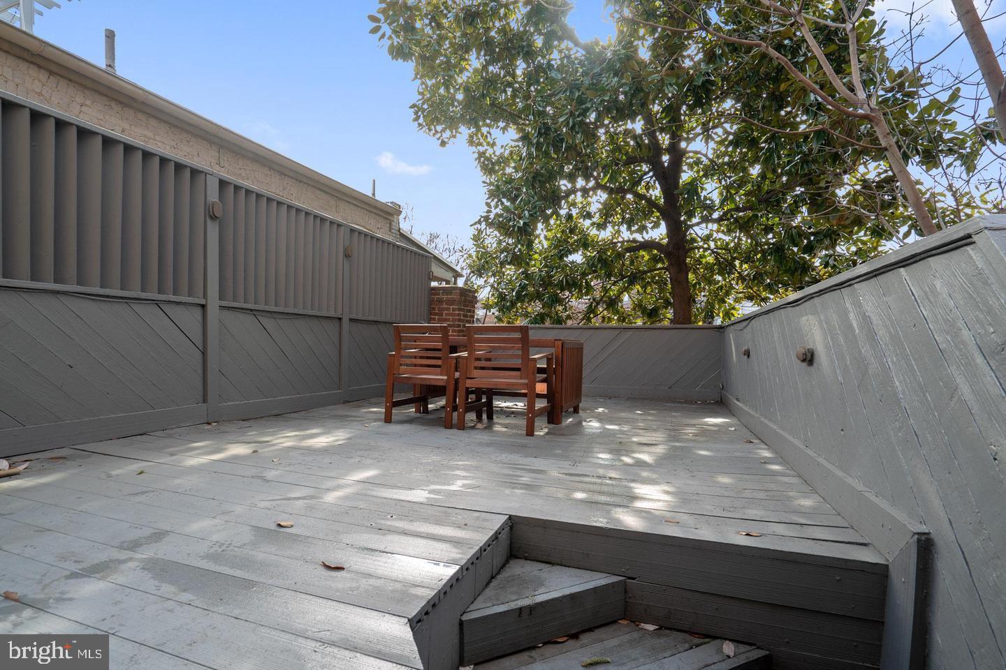 1740 R Street Northwest Washington, DC 20009 - Photo 8 of 10