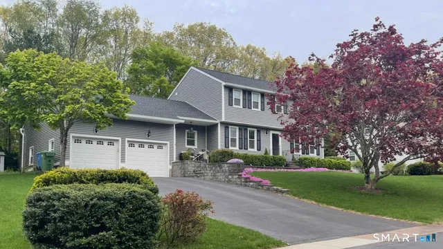 $990,000 | 142 Stevens Lane, Glastonbury, CT 06033