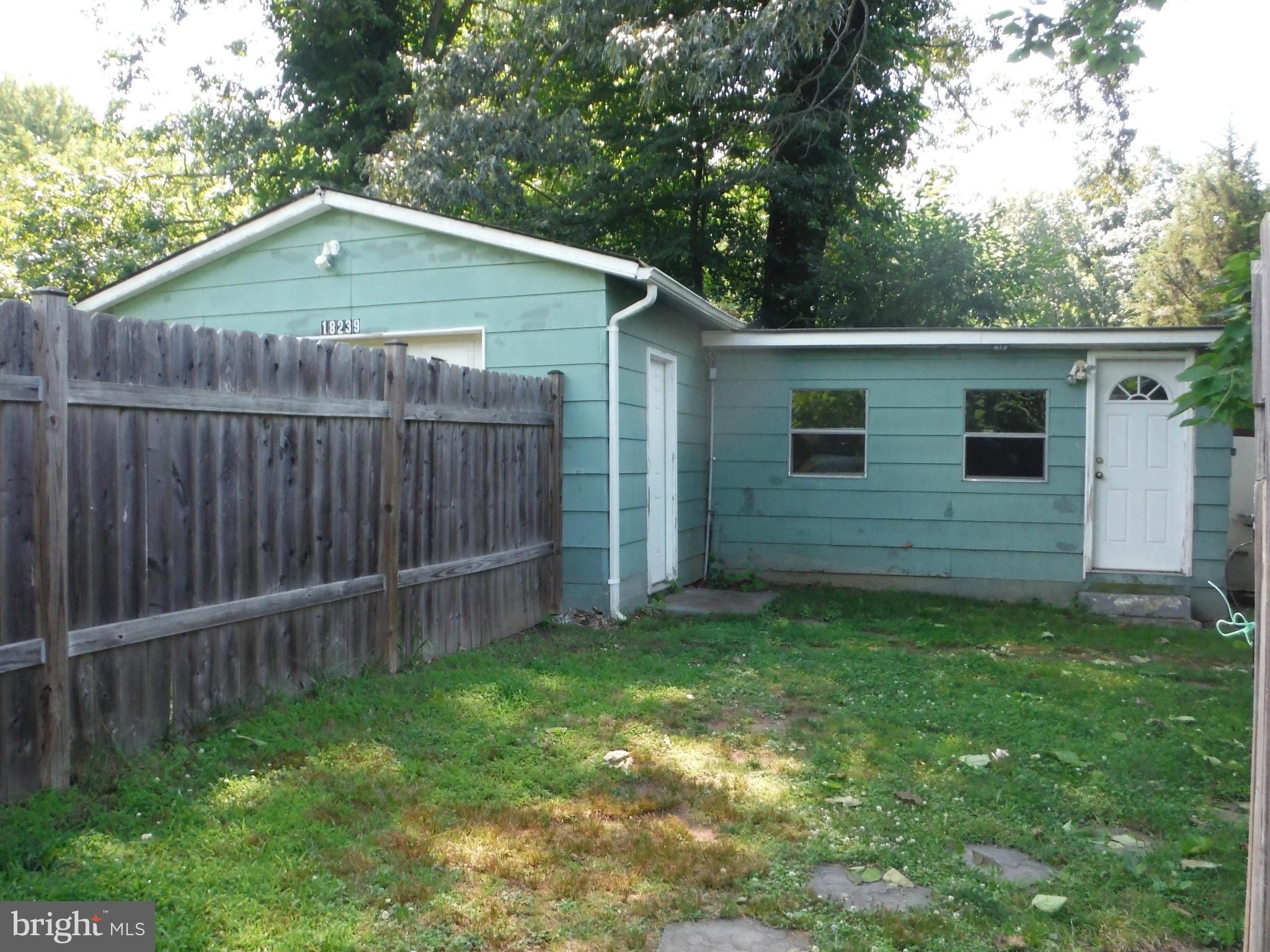 18239 Johnson Road Triangle, VA 22172 - Photo 5 of 6 Exterior (General)