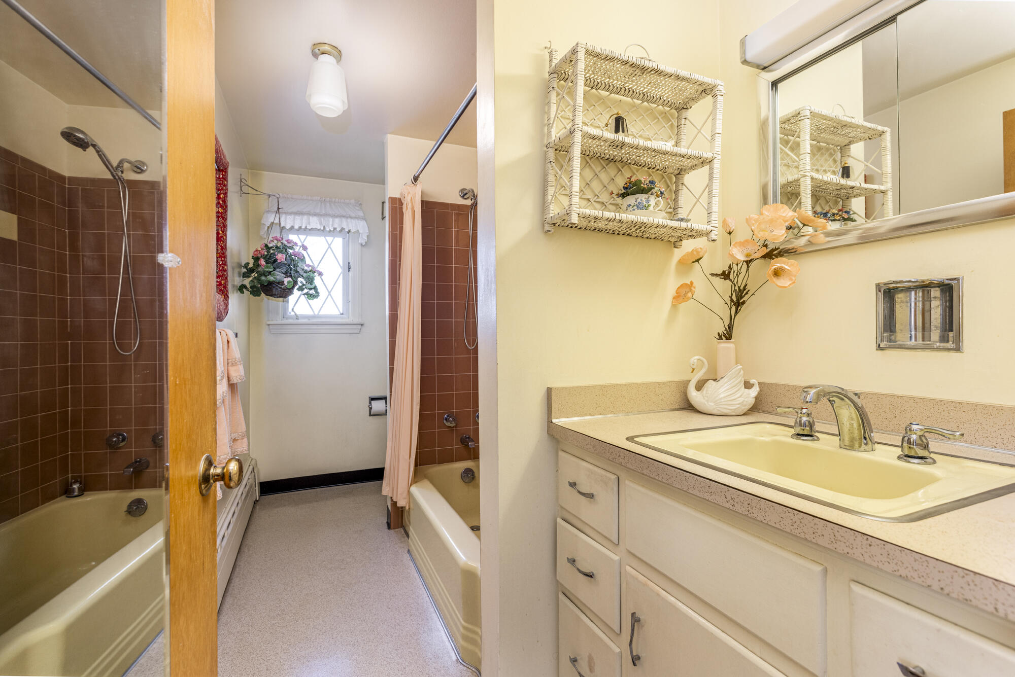 239 Flaggy Meadow Road Gorham, ME 04038 - Photo 18 of 44 239 Flaggy Meadow Rd_W5_021