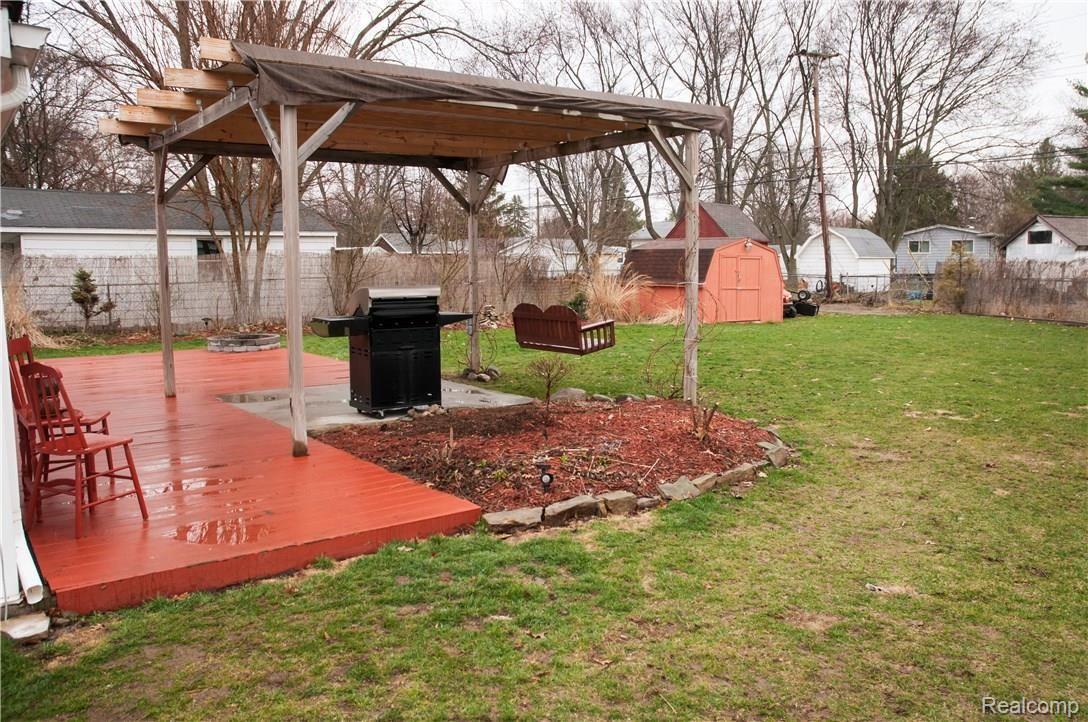 1328 Decker Road Walled Lake, MI 48390 - Photo 24 of 29 _DSC6079.jpg