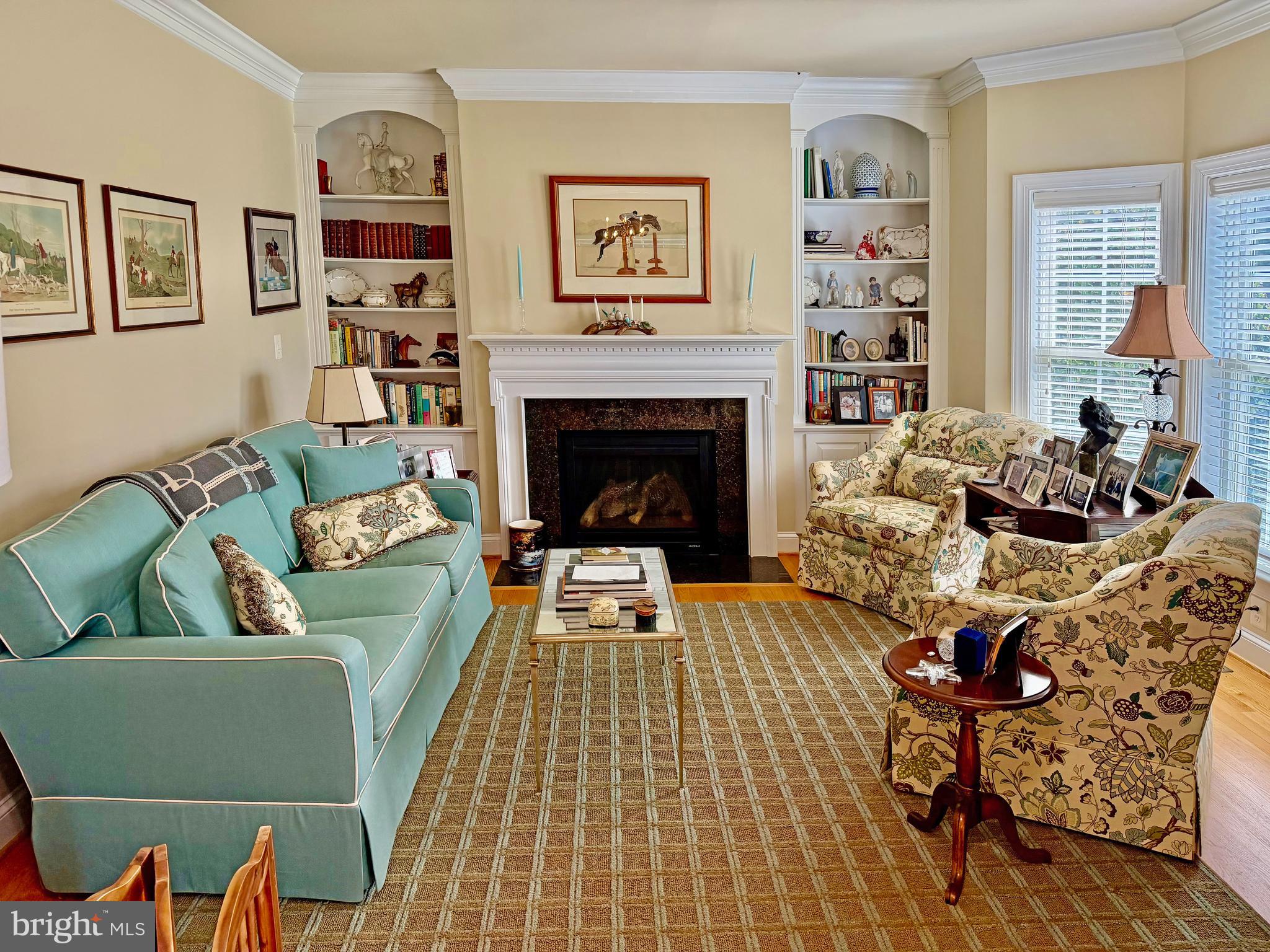 6277 Griffinsburg Road Reva, VA 22735 - Photo 3 of 20 Living room