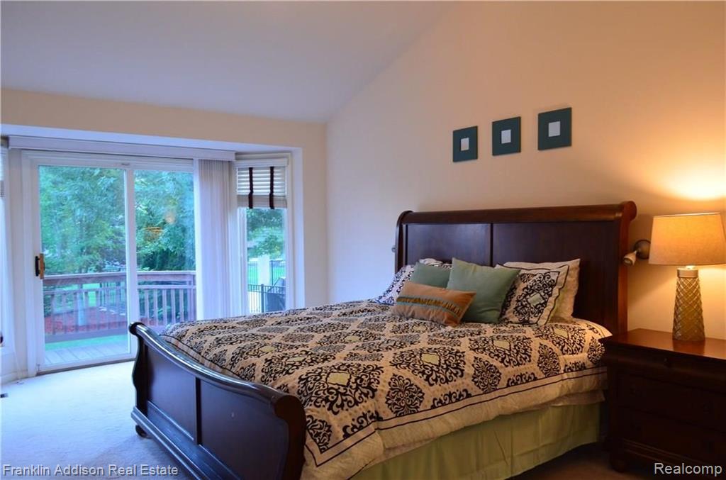 2030 Baron Rochester Hills, MI 48307 - Photo 8 of 24