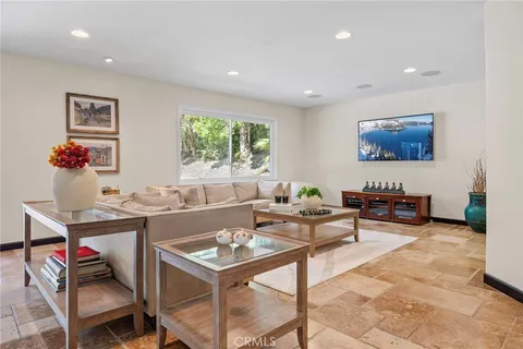 $3,350,000 | 25171 Stageline Drive, Laguna Hills, CA 92653