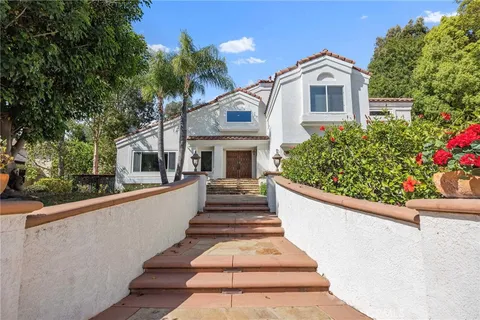 $3,350,000 | 25171 Stageline Drive, Laguna Hills, CA 92653