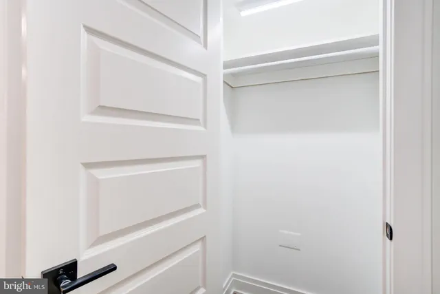 $1,900 | 3625 16th Street Northwest, Unit B4, Washington, DC 20010