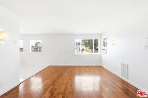 $1,275,000 | 8324 Barnsley Avenue, Los Angeles, CA 90045