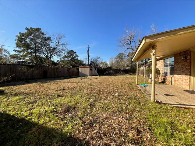 $1,900 | 2006 Chester Street, Dayton, TX 77535