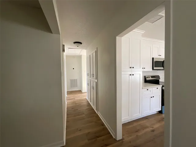 $1,900 | 2006 Chester Street, Dayton, TX 77535