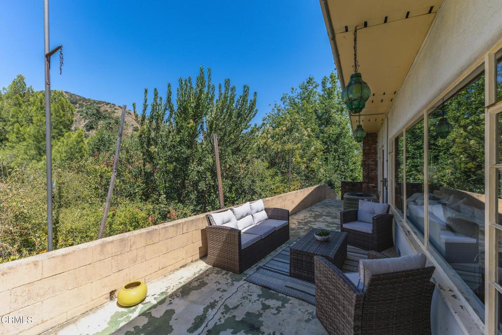 890 Ridgeside Drive Monrovia, CA 91016 - Photo 20 of 31 20