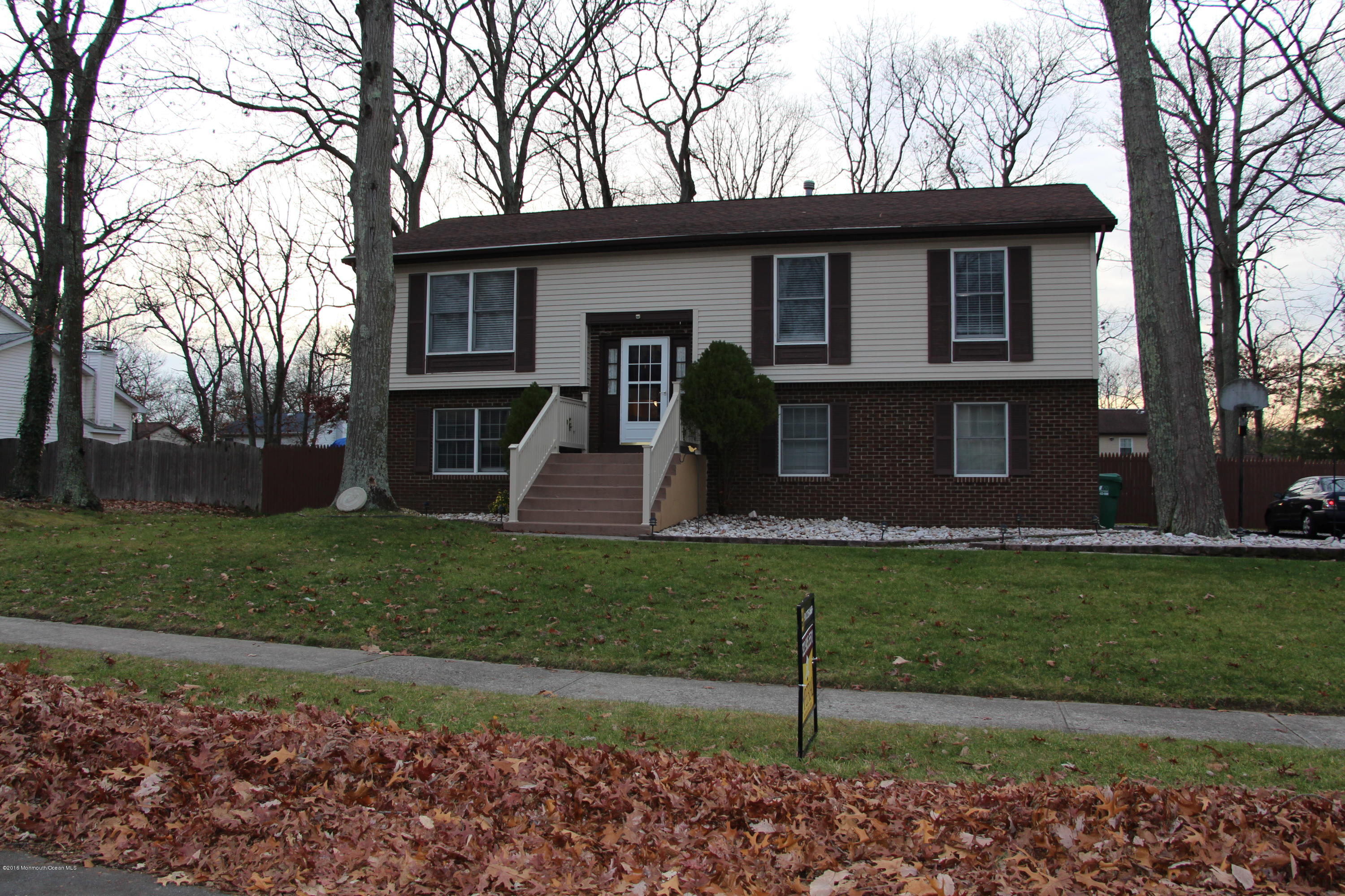 12 Hickory Hill Road Jackson, NJ 08527 - Photo 1 of 28 1 Front Angle