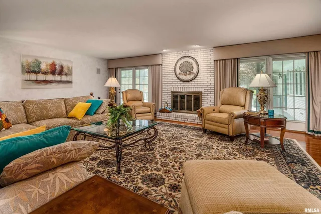 $1,250,000 | 15866 Moellers Road, Marion, IL 62959