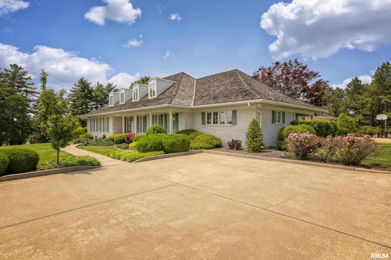 15866 Moellers Road Marion, IL 62959 - Photo 4 of 97