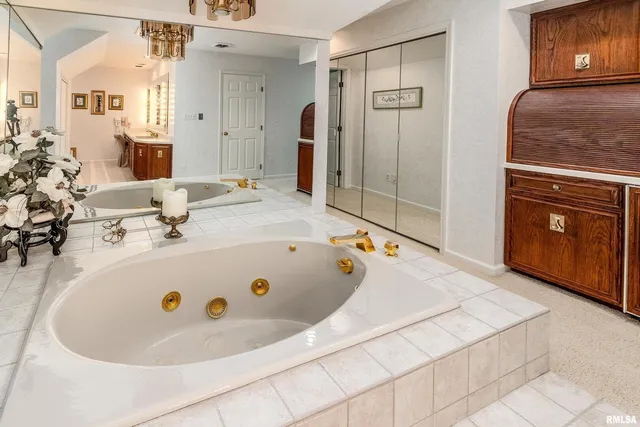 $1,250,000 | 15866 Moellers Road, Marion, IL 62959