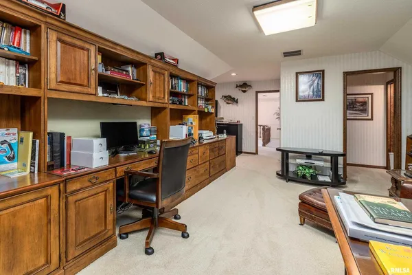 $1,250,000 | 15866 Moellers Road, Marion, IL 62959