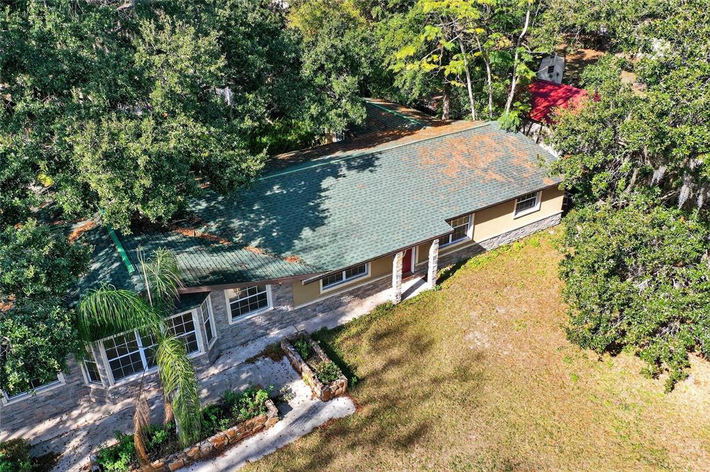 17220 Estes Road Lutz, FL 33548 - Photo 2 of 24