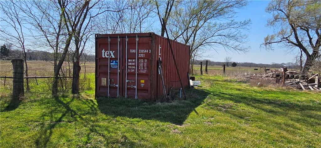 103 South Delange Road Girard, KS 66743 - Photo 30 of 49