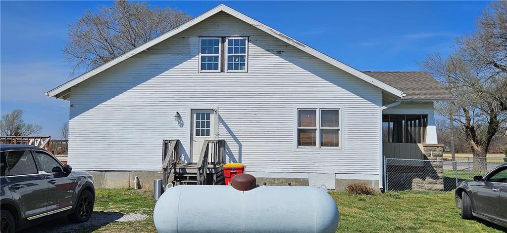 103 South Delange Road Girard, KS 66743 - Photo 3 of 49