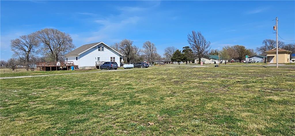 103 South Delange Road Girard, KS 66743 - Photo 32 of 49