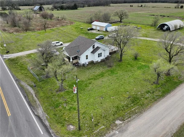 $160,000 | 103 South Delange Road, Girard, KS 66743