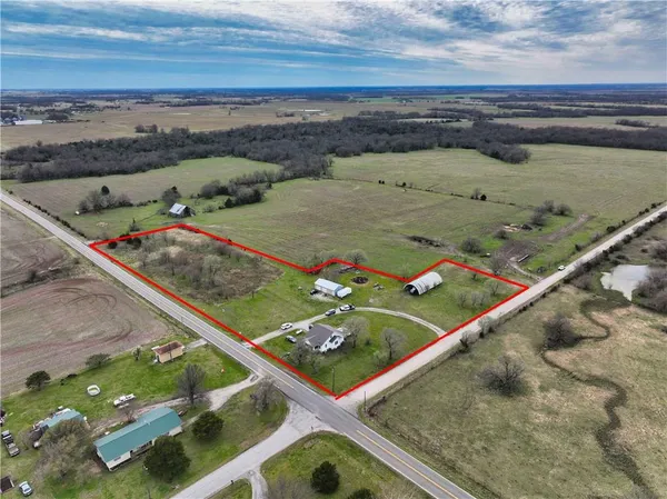 $160,000 | 103 South Delange Road, Girard, KS 66743