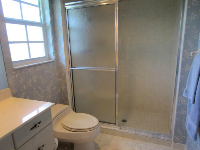 253 Puritan Road West Palm Beach, FL 33405 - Photo 22 of 43 MASTER BATHROOM