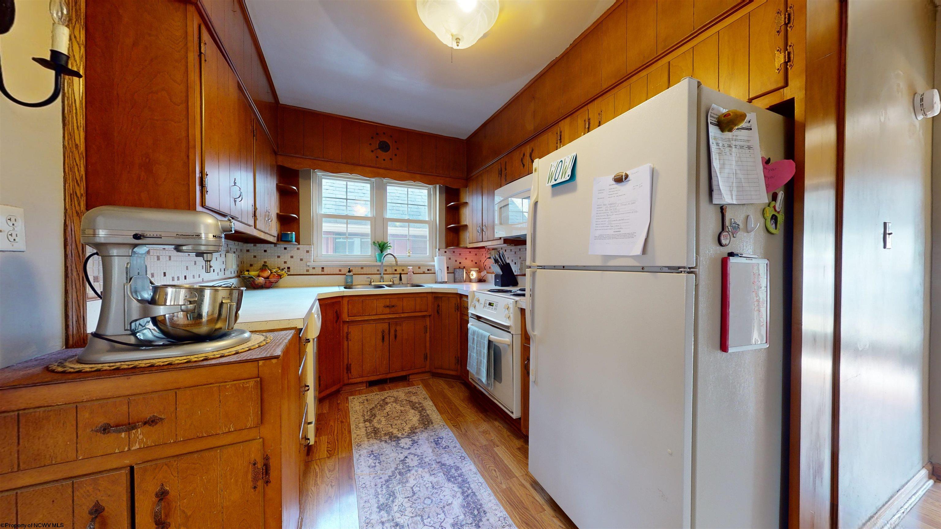 105 Hallhurst Road Fairmont, WV 26554 - Photo 18 of 39 Gallery Image 18