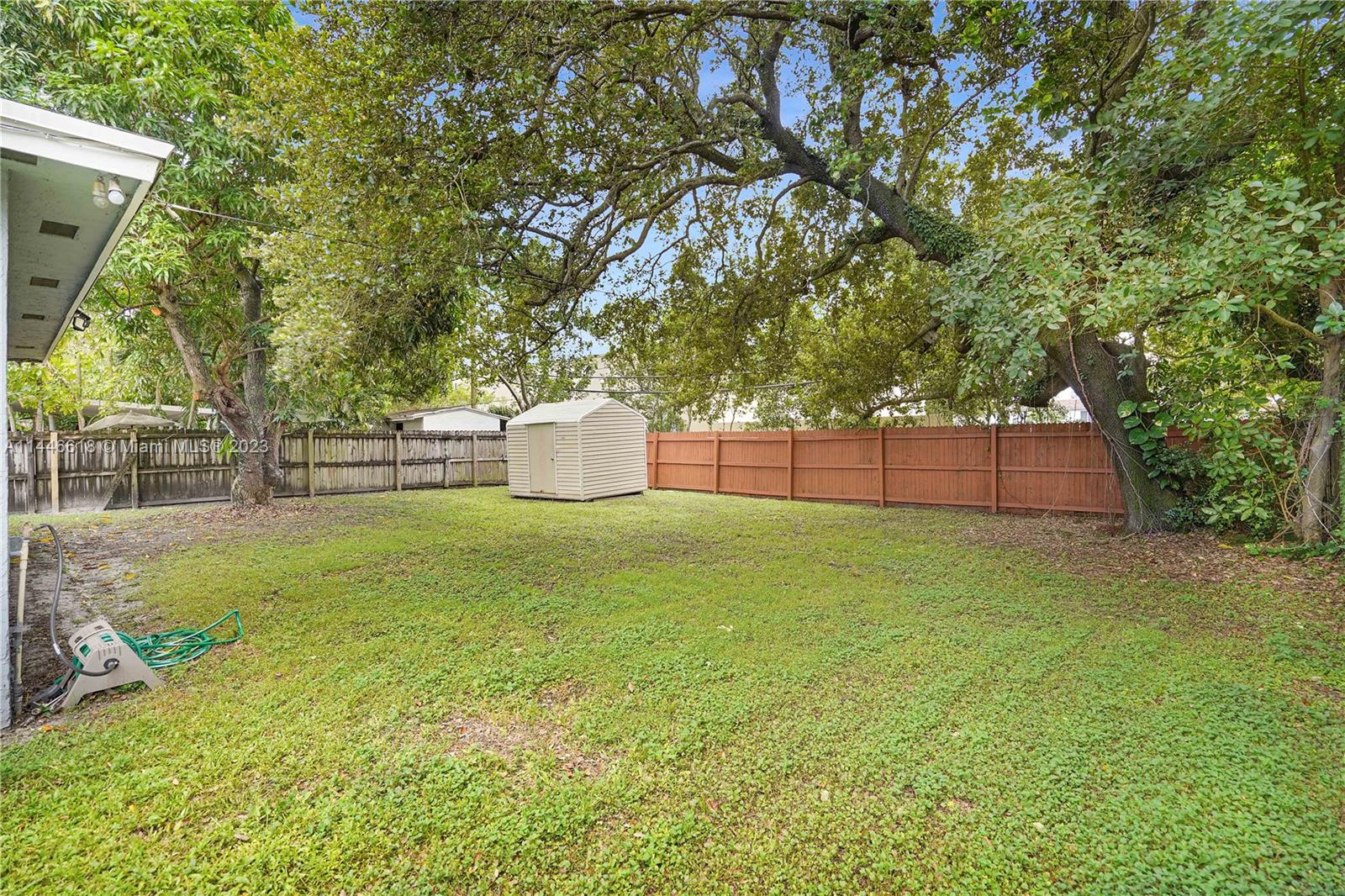 1330 Sesame Street Opa-Locka, FL 33054 - Photo 23 of 27 a backyard of a house