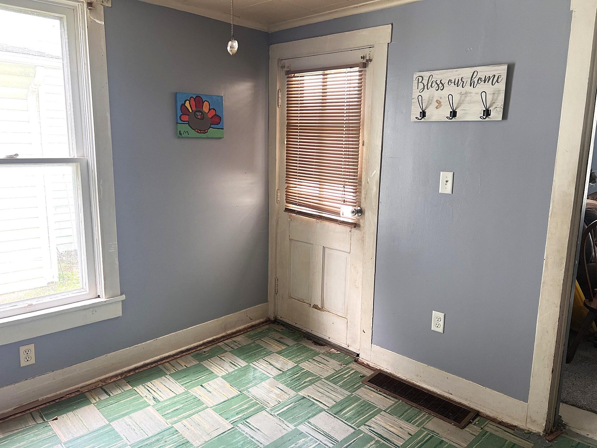 211 Walnut Street Circleville, OH 43113 - Photo 3 of 11 pic4