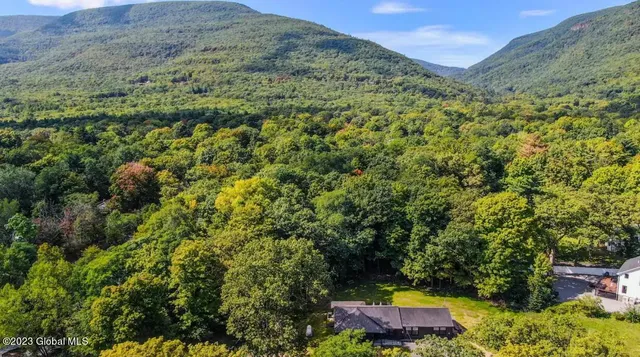 $725,000 | 609 Highway 32A, Catskill, NY 12463