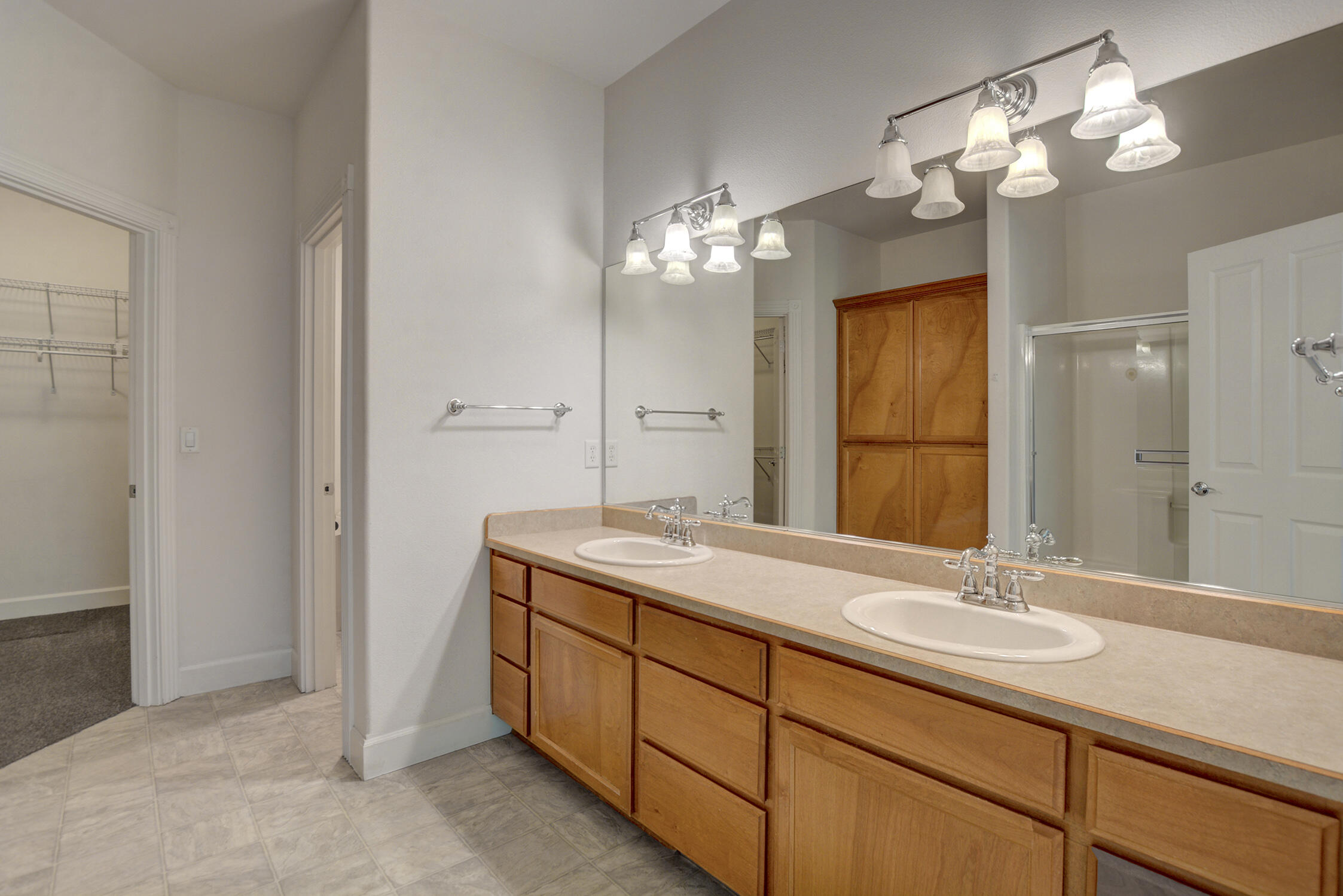 108 Sandridge Way Eagle Point, OR 97524 - Photo 49 of 55 DSC_6521_2_3Interior Custom Settings