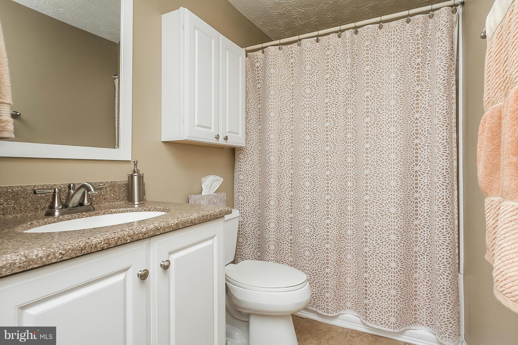 13 Hyacinth Road Baltimore, MD 21234 - Photo 16 of 28 Second Floor Hall Bath