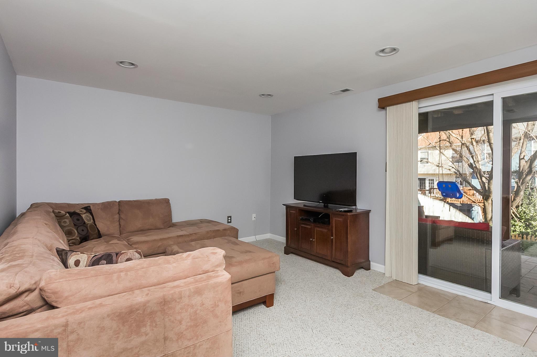 13 Hyacinth Road Baltimore, MD 21234 - Photo 17 of 28 Walk-Out Level Family Room