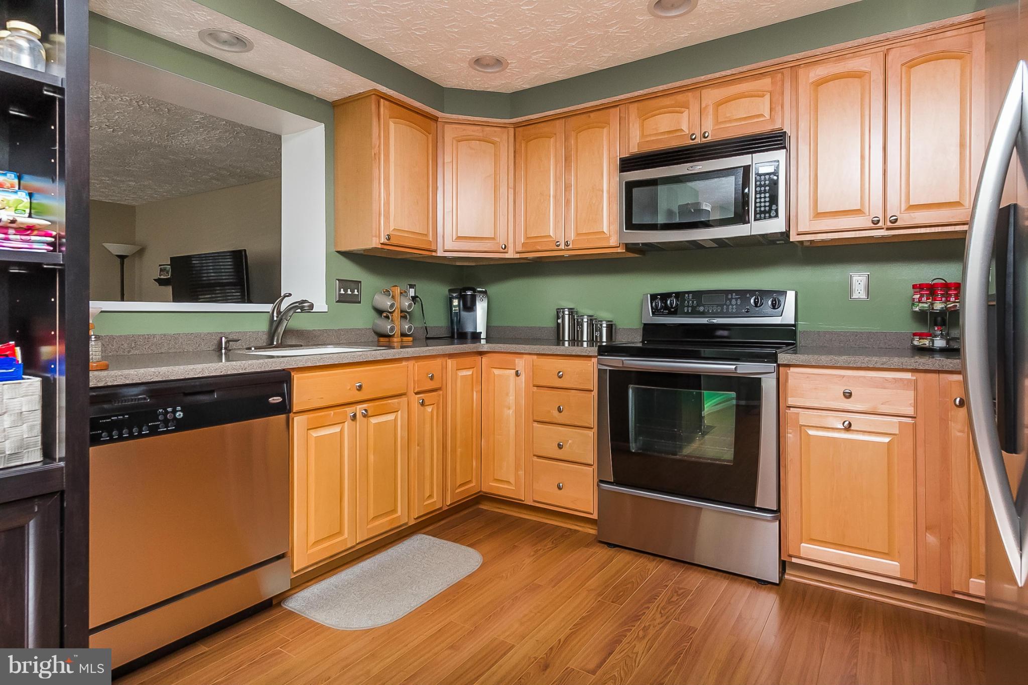 13 Hyacinth Road Baltimore, MD 21234 - Photo 7 of 28 Kitchen