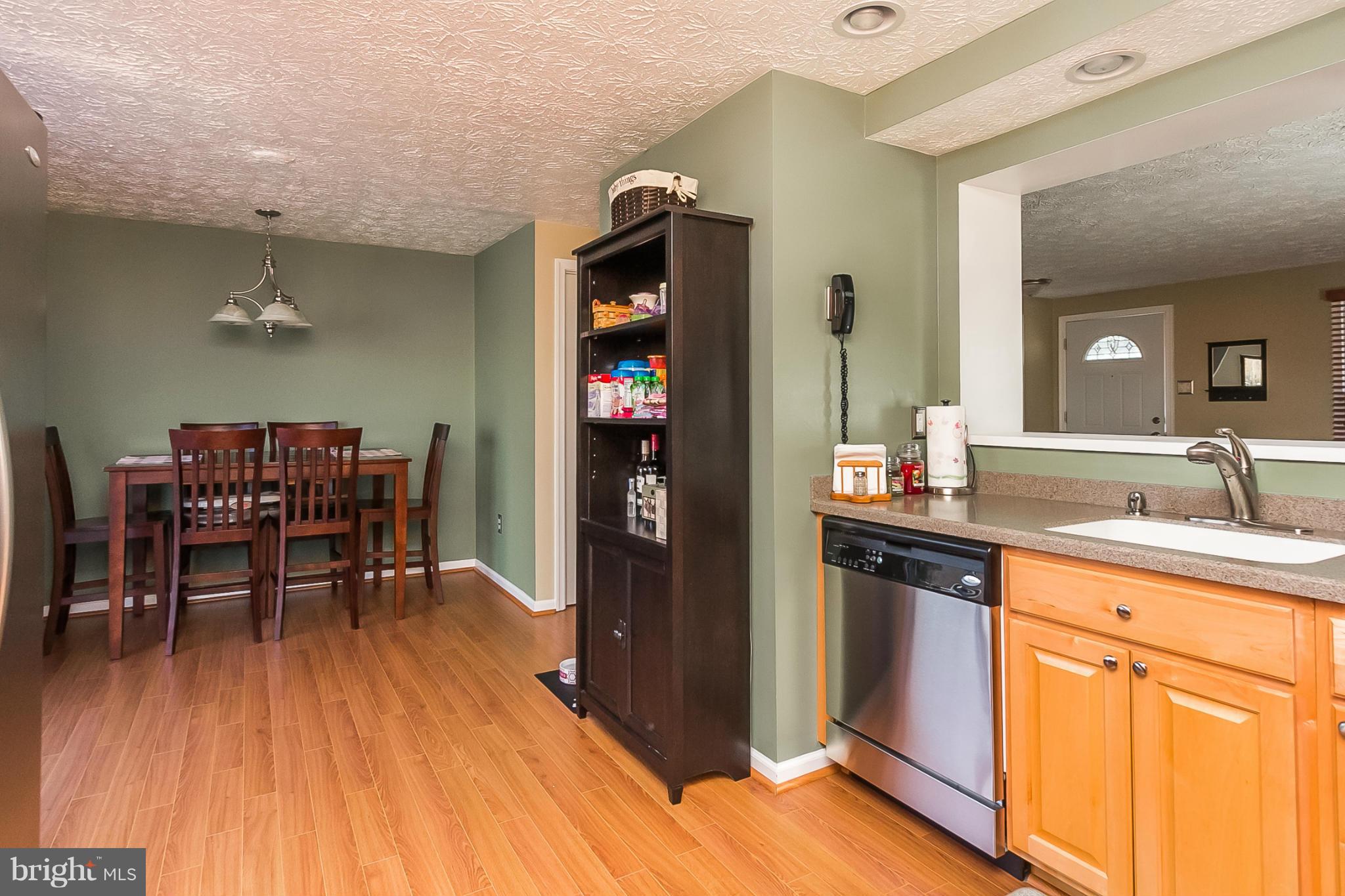 13 Hyacinth Road Baltimore, MD 21234 - Photo 9 of 28 Kitchen