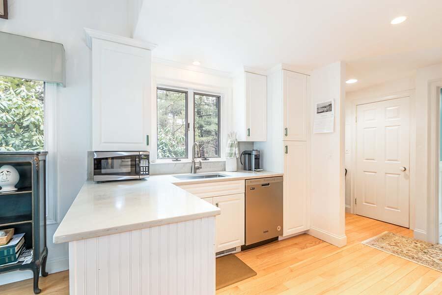 15 C Shellback Way, Unit C Mashpee, MA 02649 - Photo 4 of 28 IMG_9280s