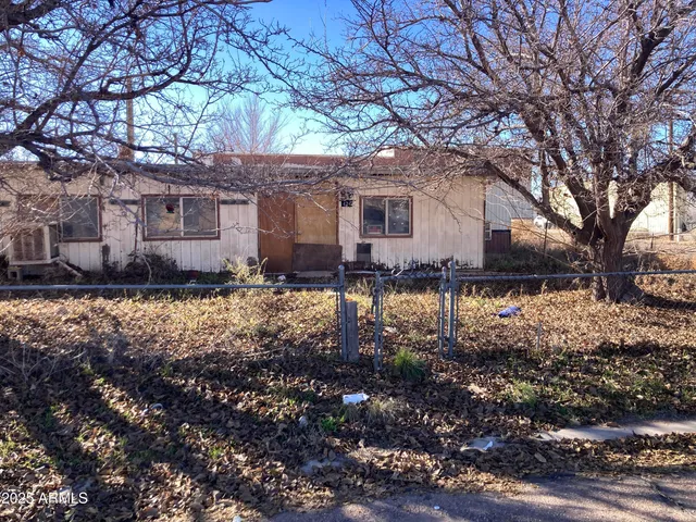 $19,500 | 424 Encanto Drive, Holbrook, AZ 86025