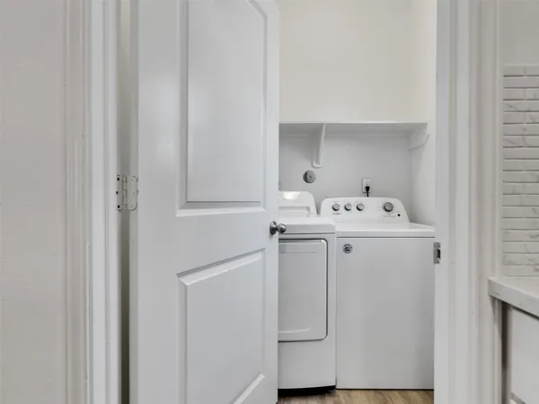 $2,050 | 3536 Rebecca Street, Houston, TX 77021
