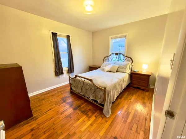 $114,900 | 904 West Elm Street, Olney, IL 62450