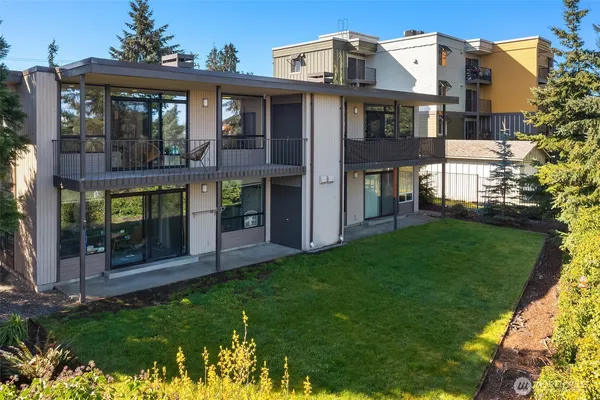 $1,089,950 | 3202 South D Street, Tacoma, WA 98418