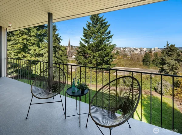 $1,089,950 | 3202 South D Street, Tacoma, WA 98418