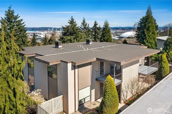 $1,089,950 | 3202 South D Street, Tacoma, WA 98418
