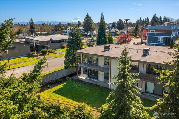 $1,089,950 | 3202 South D Street, Tacoma, WA 98418