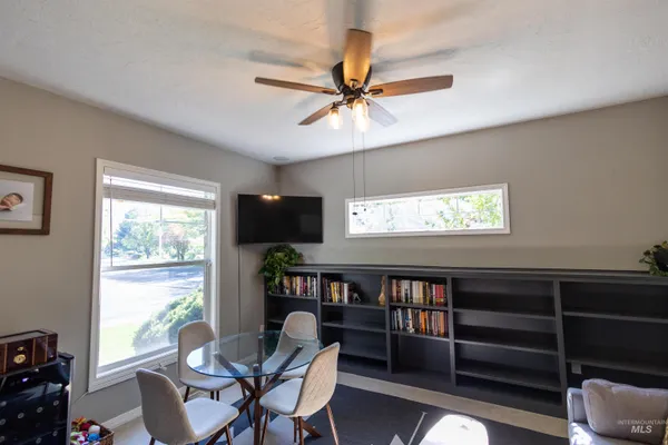 $899,999 | 1331 South Watermark Avenue, Eagle, ID 83616