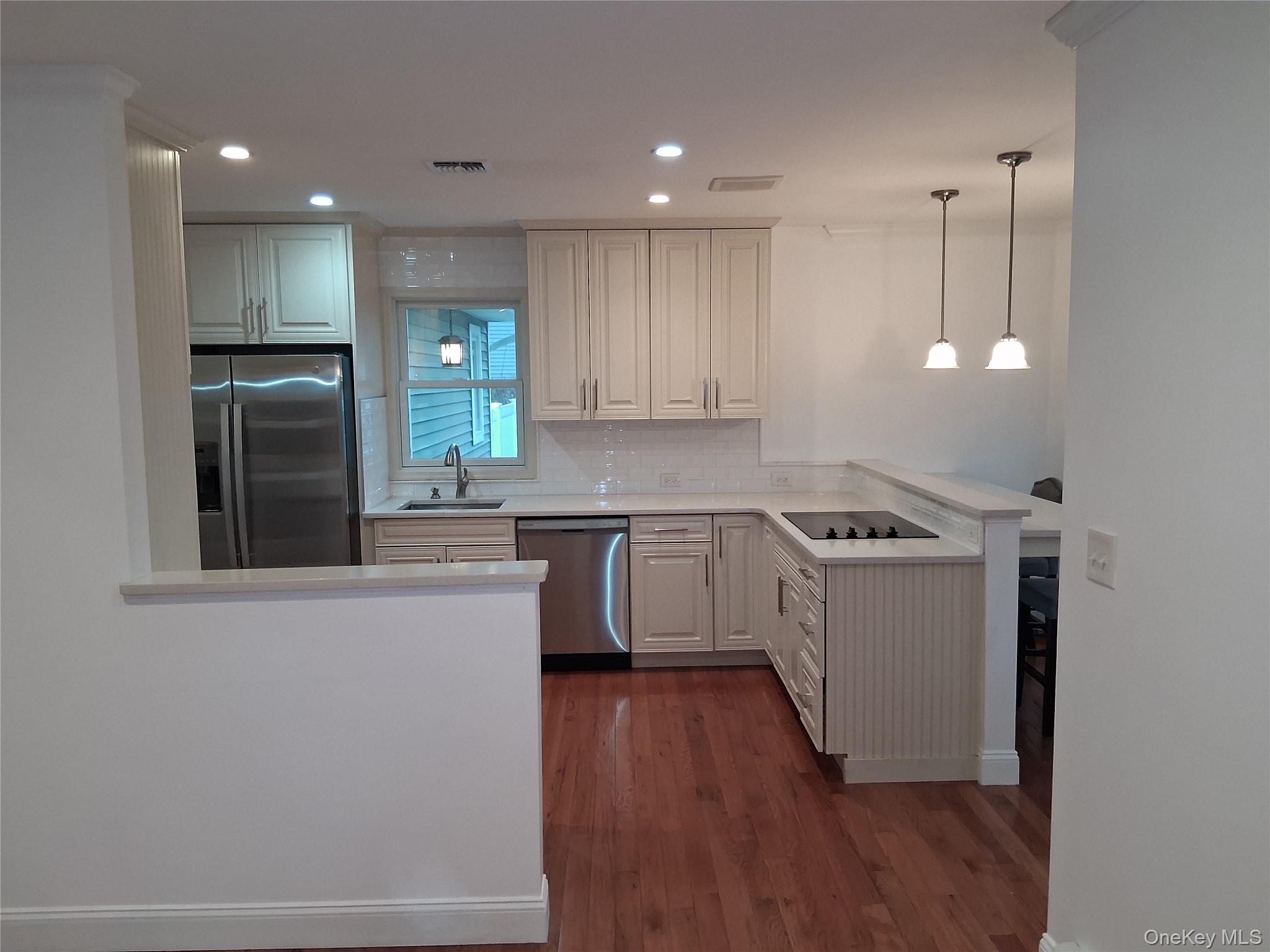 71 Cooks Road East Patchogue, NY 11772 - Photo 3 of 22