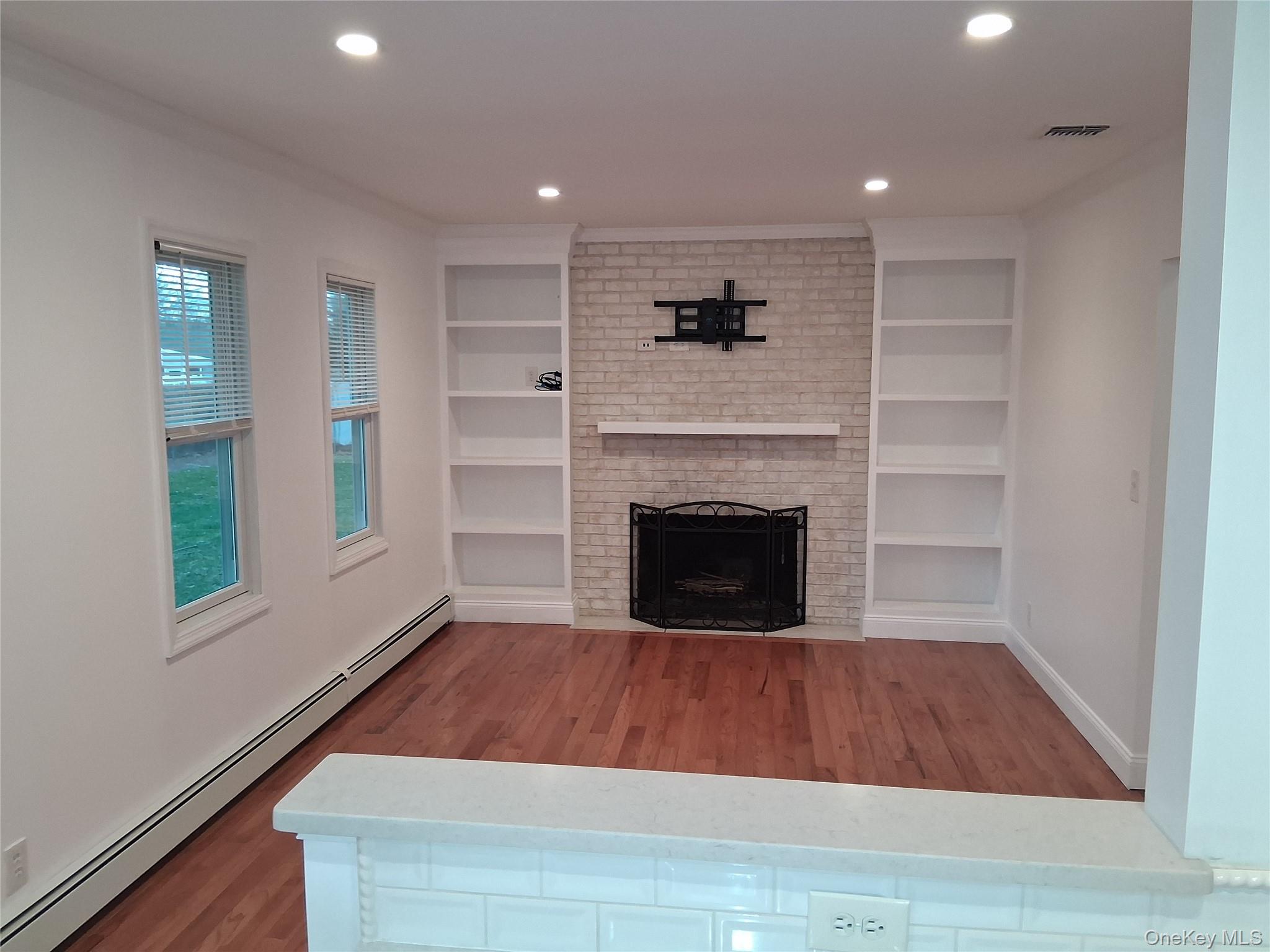 71 Cooks Road East Patchogue, NY 11772 - Photo 6 of 22